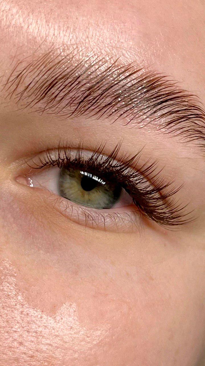 Przedłużanie rzęs - Mon Ami